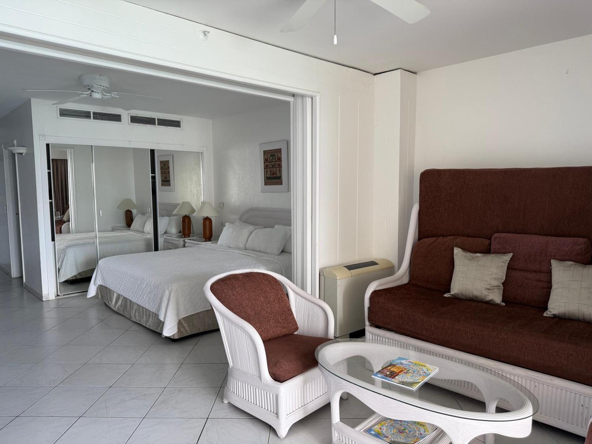 Sapphire Beach Club Resort Cupecoy  Экстерьер фото